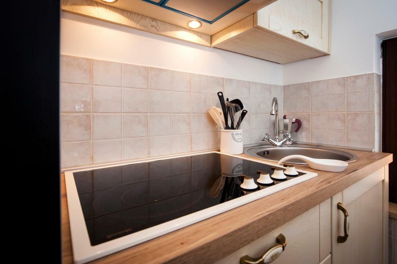 Apartment Len Ровинь Экстерьер фото