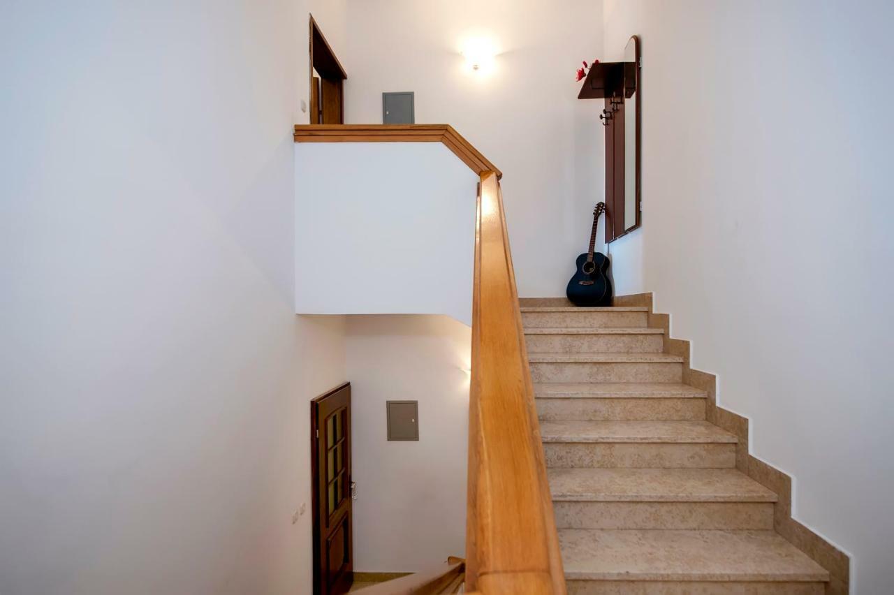 Apartment Len Ровинь Экстерьер фото