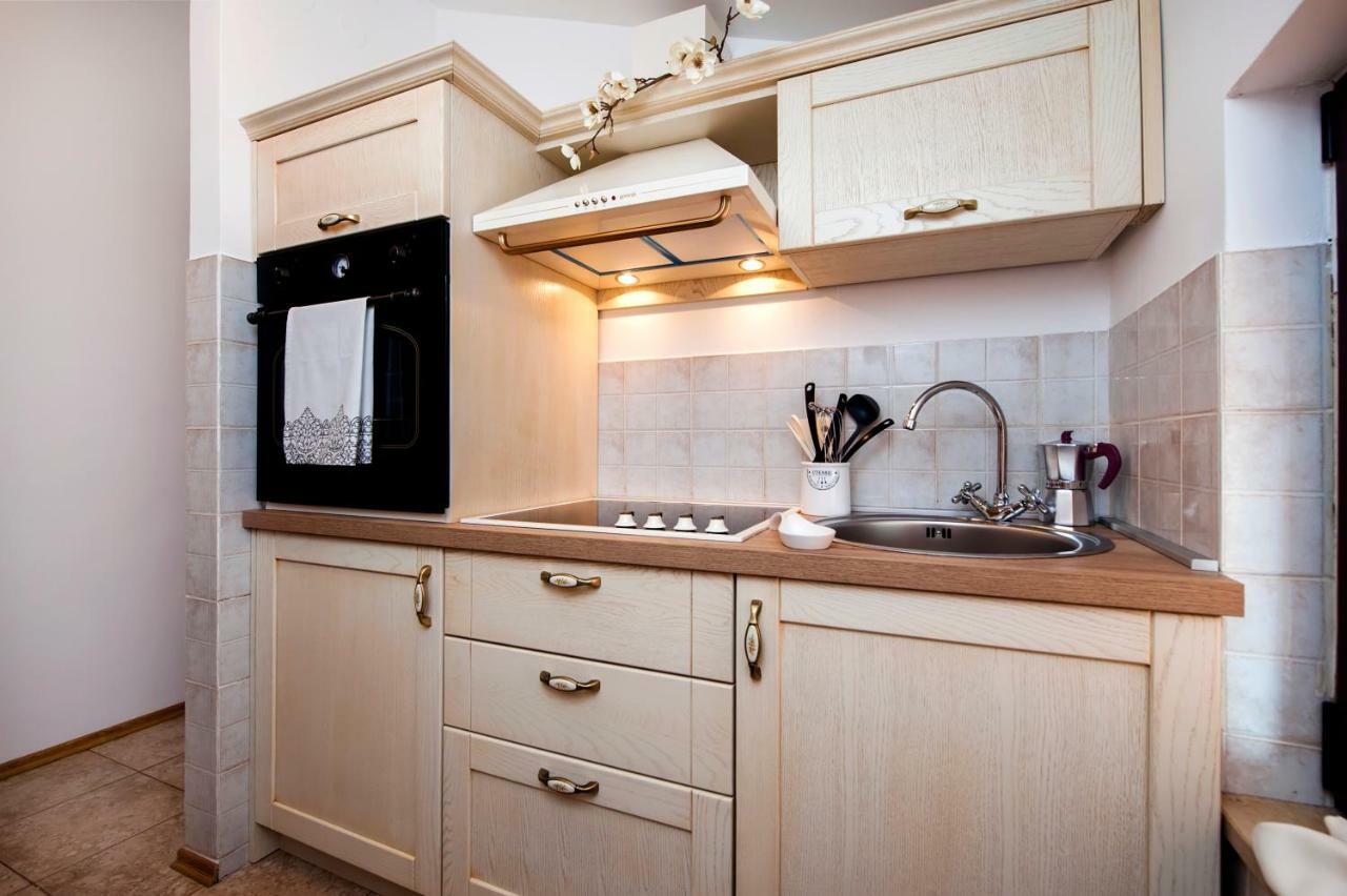 Apartment Len Ровинь Экстерьер фото