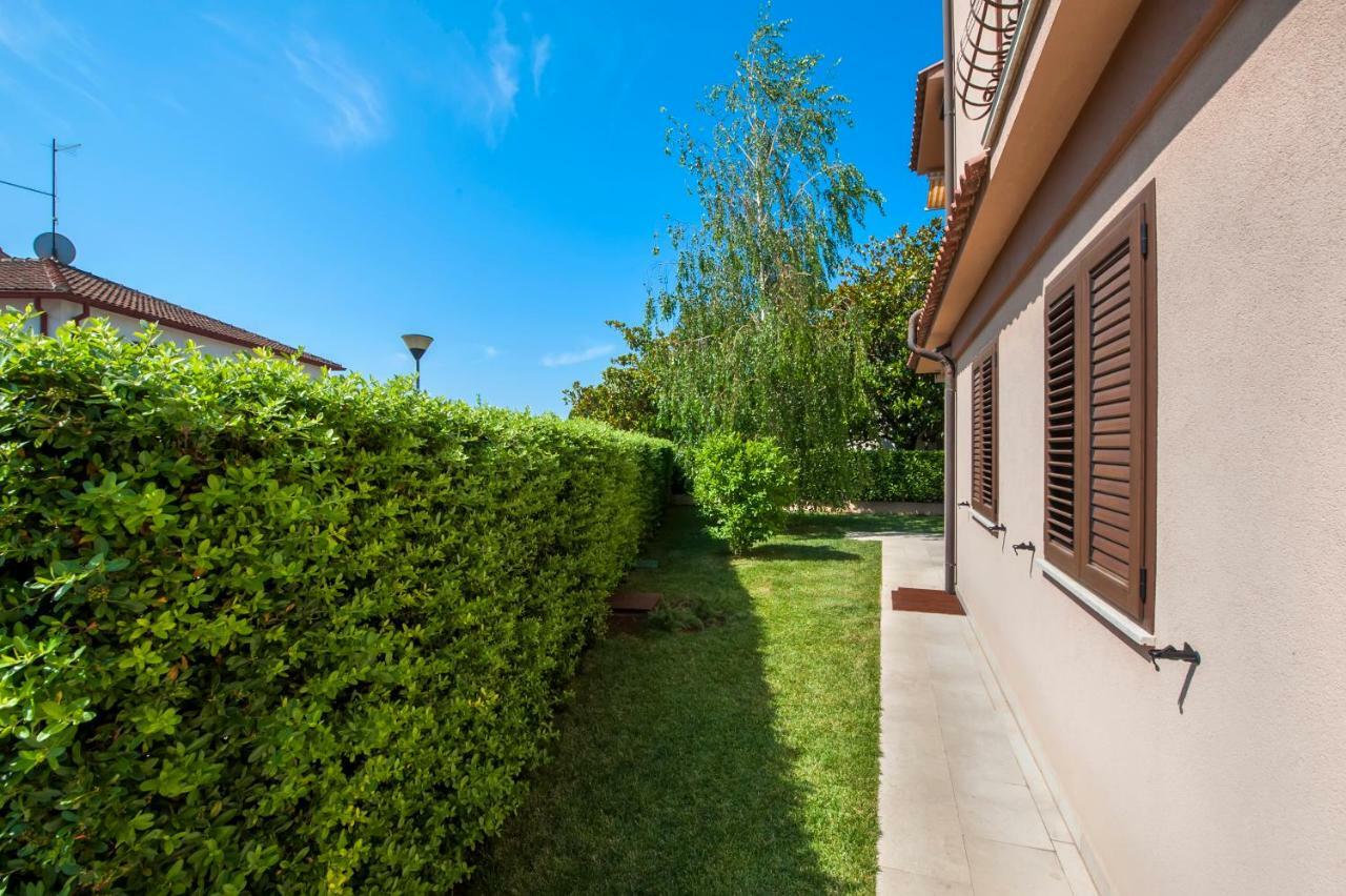 Apartment Len Ровинь Экстерьер фото